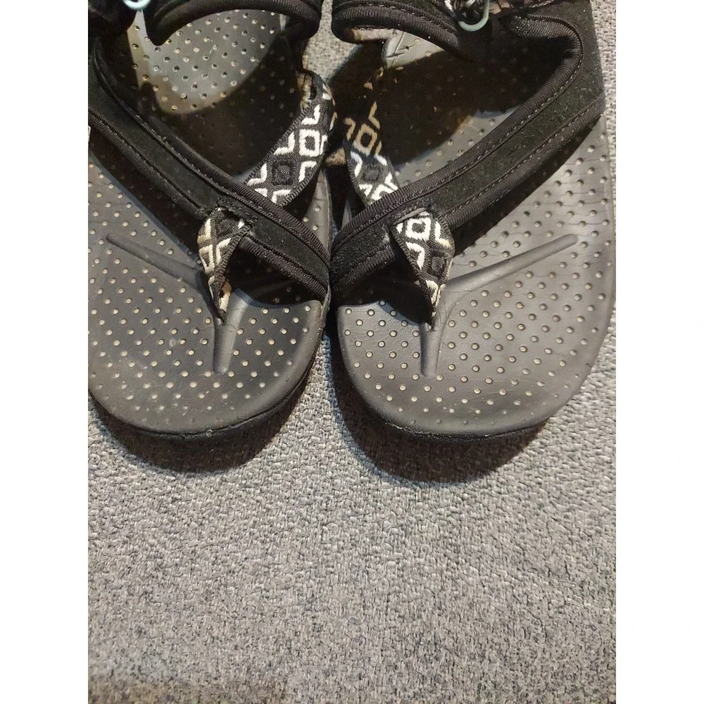 Skechers Outdoor Lifestyle Reggae Trailway Black Toe‎ Ring Sandals Womens Size 8